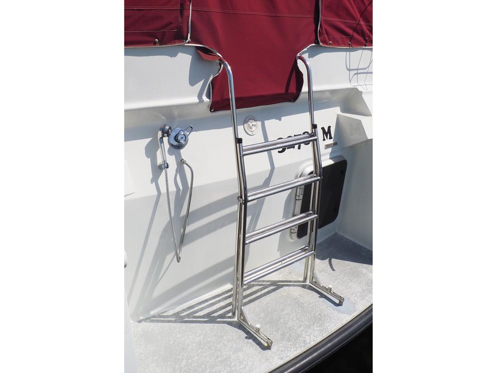  Deck equipment